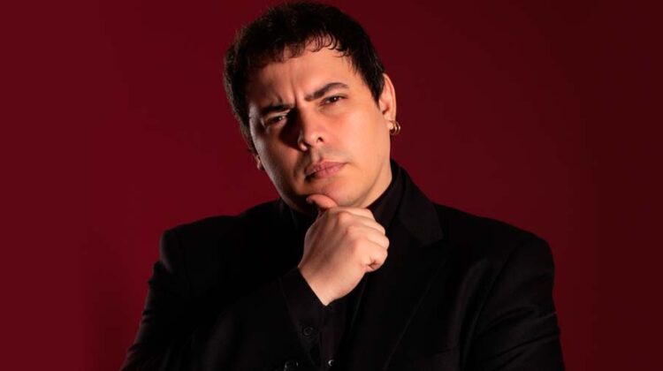 Sale a la luz "Otra No Hay", el nuevo tema de León Fernández